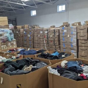 pallets of clothes for sale