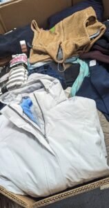 pallets of clothes for sale